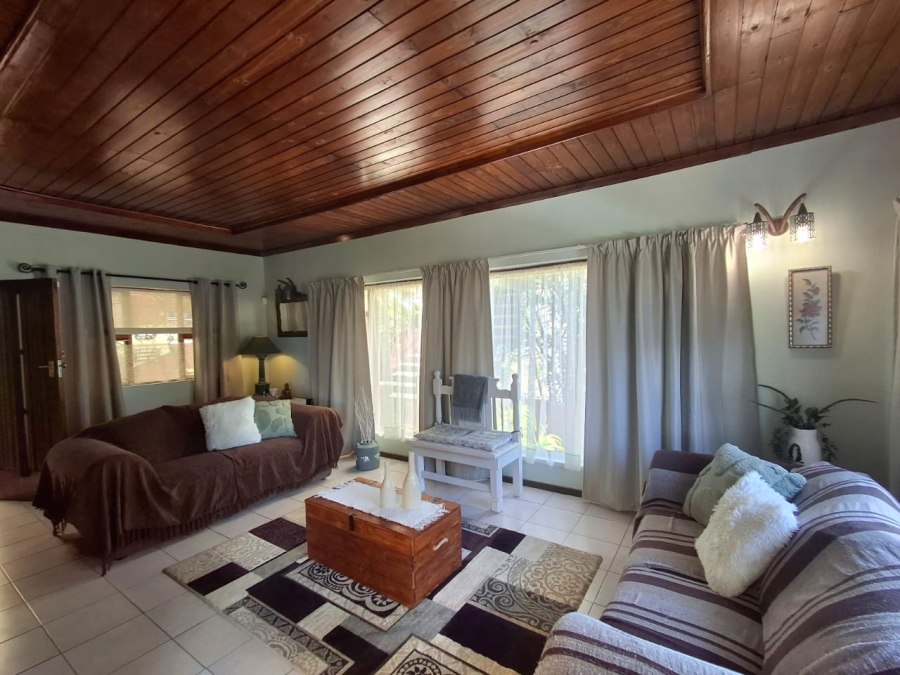 3 Bedroom Property for Sale in Summerpride Eastern Cape